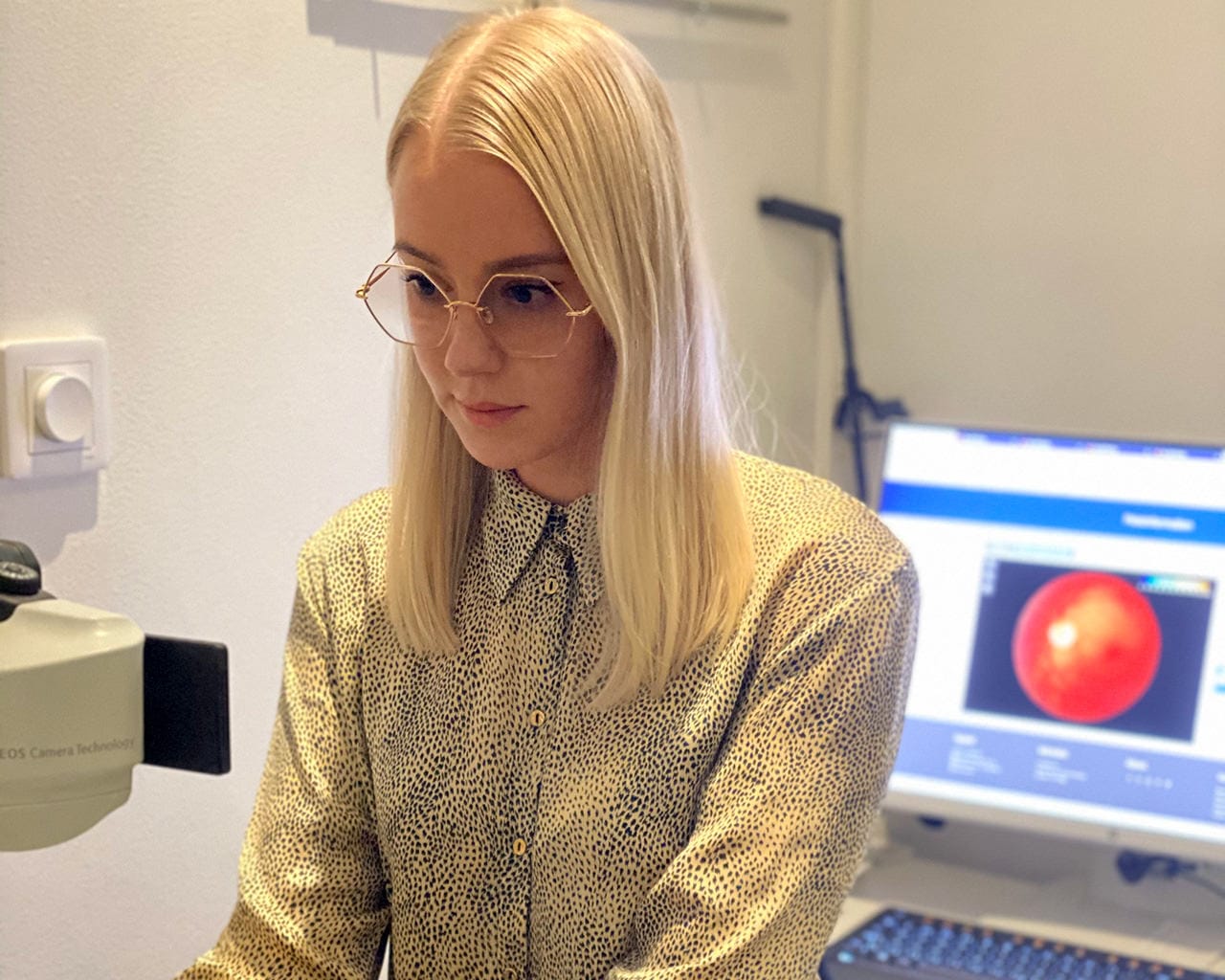 Varför ska man kolla trycket i ögonen?