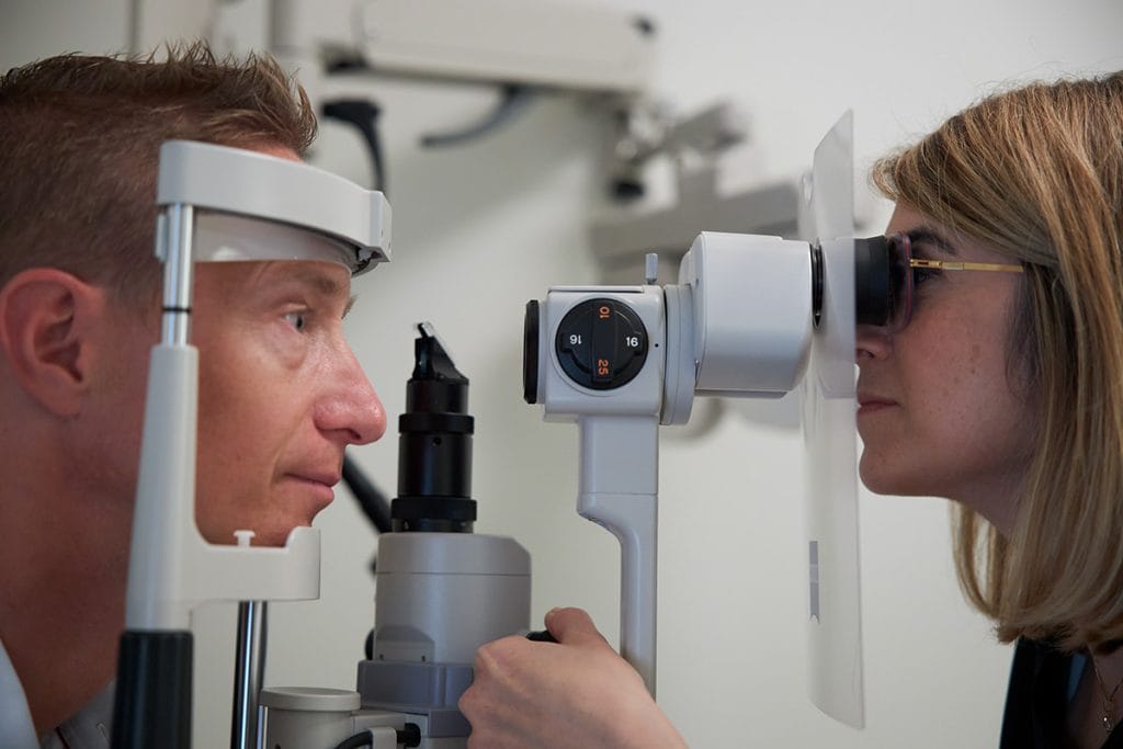 Synundersökning på Hultins Optik